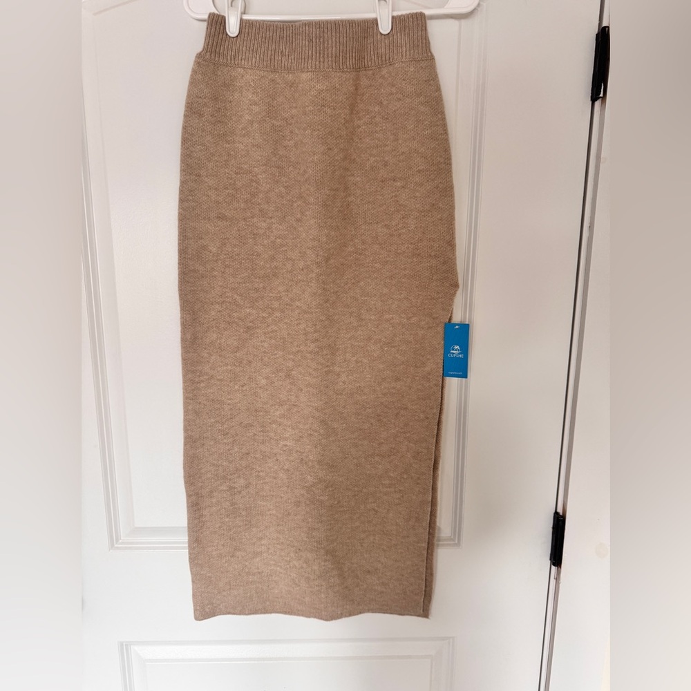 CUPSHE JoJo Khaki Split Hem Maxi Sweater Skirt - XS